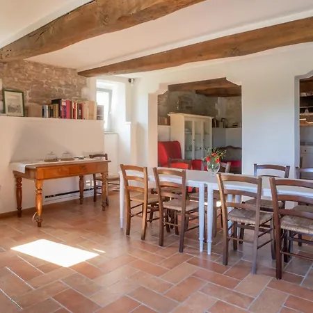 別荘 Buon Vento, La Casa Dei Millefiori Un Magico Bouquet A Gubbio, Italy グッビオ