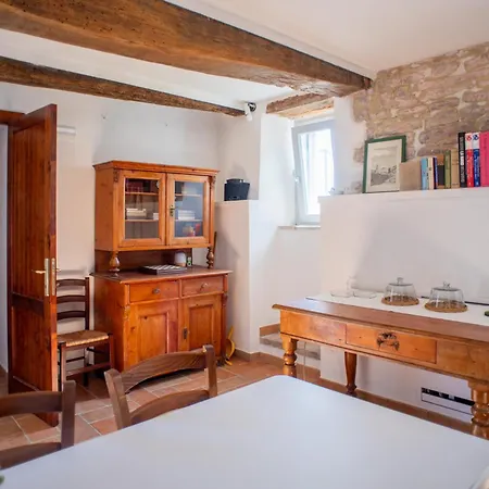 Buon Vento, La Casa Dei Millefiori Un Magico Bouquet A Gubbio, Italy 別荘 *