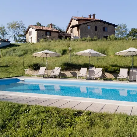 Buon Vento, La Casa Dei Millefiori Un Magico Bouquet A Gubbio, Italy *