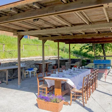 Buon Vento, La Casa Dei Millefiori Un Magico Bouquet A Gubbio, Italy Gubbio