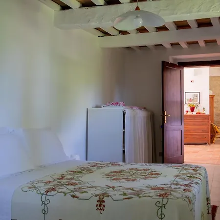 別荘 Buon Vento, La Casa Dei Millefiori Un Magico Bouquet A Gubbio, Italy