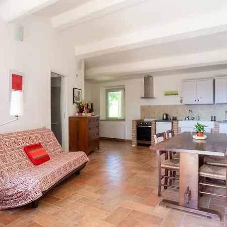 Buon Vento, La Casa Dei Millefiori Un Magico Bouquet A Gubbio, Italy
