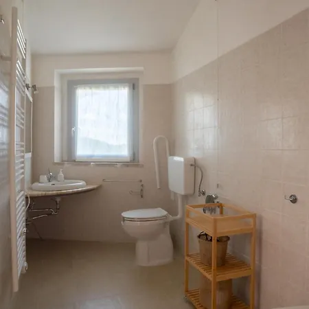 Buon Vento, La Casa Dei Millefiori Un Magico Bouquet A Gubbio, Italy